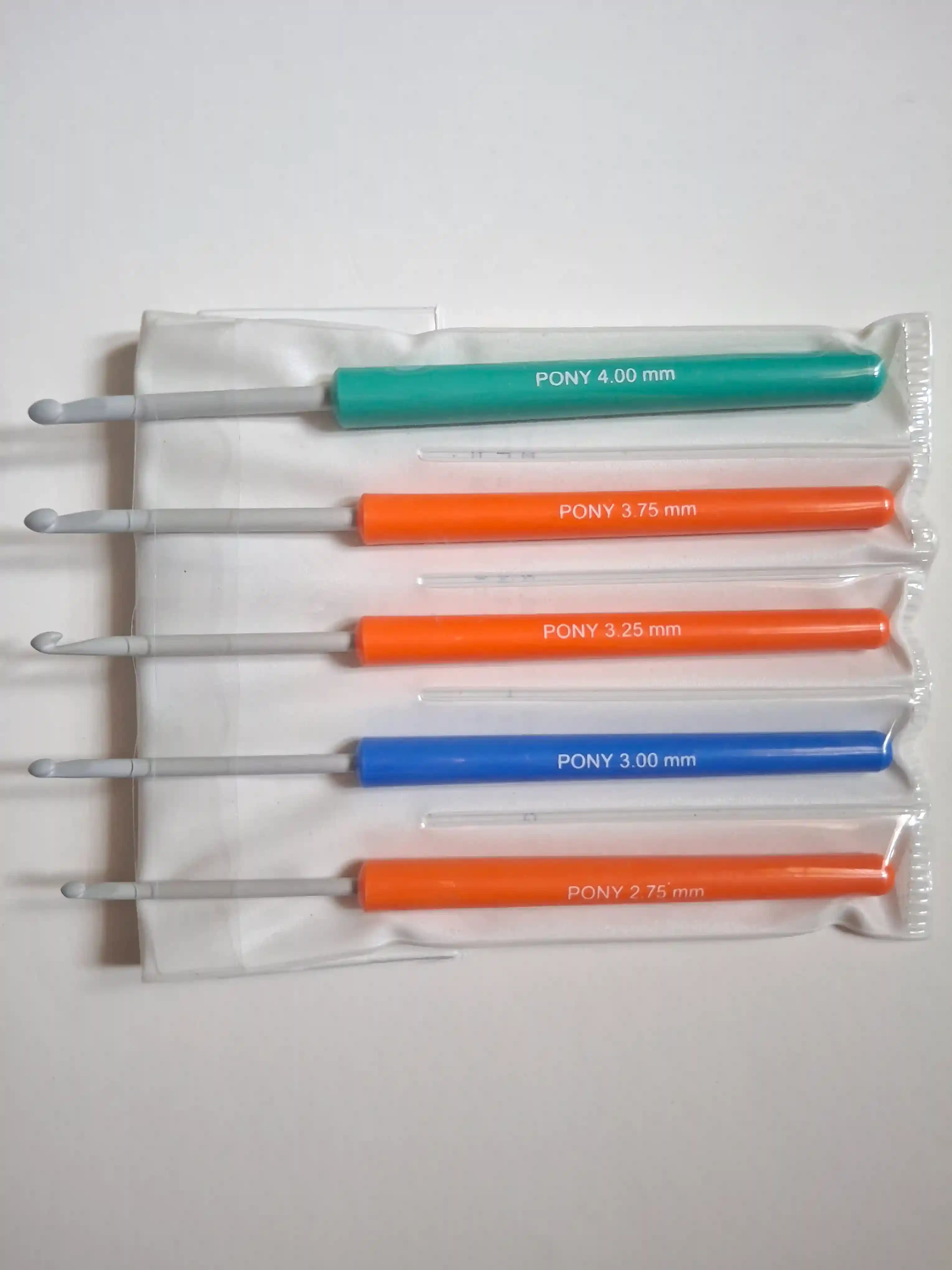 Crochet Hook Set (5 hooks)