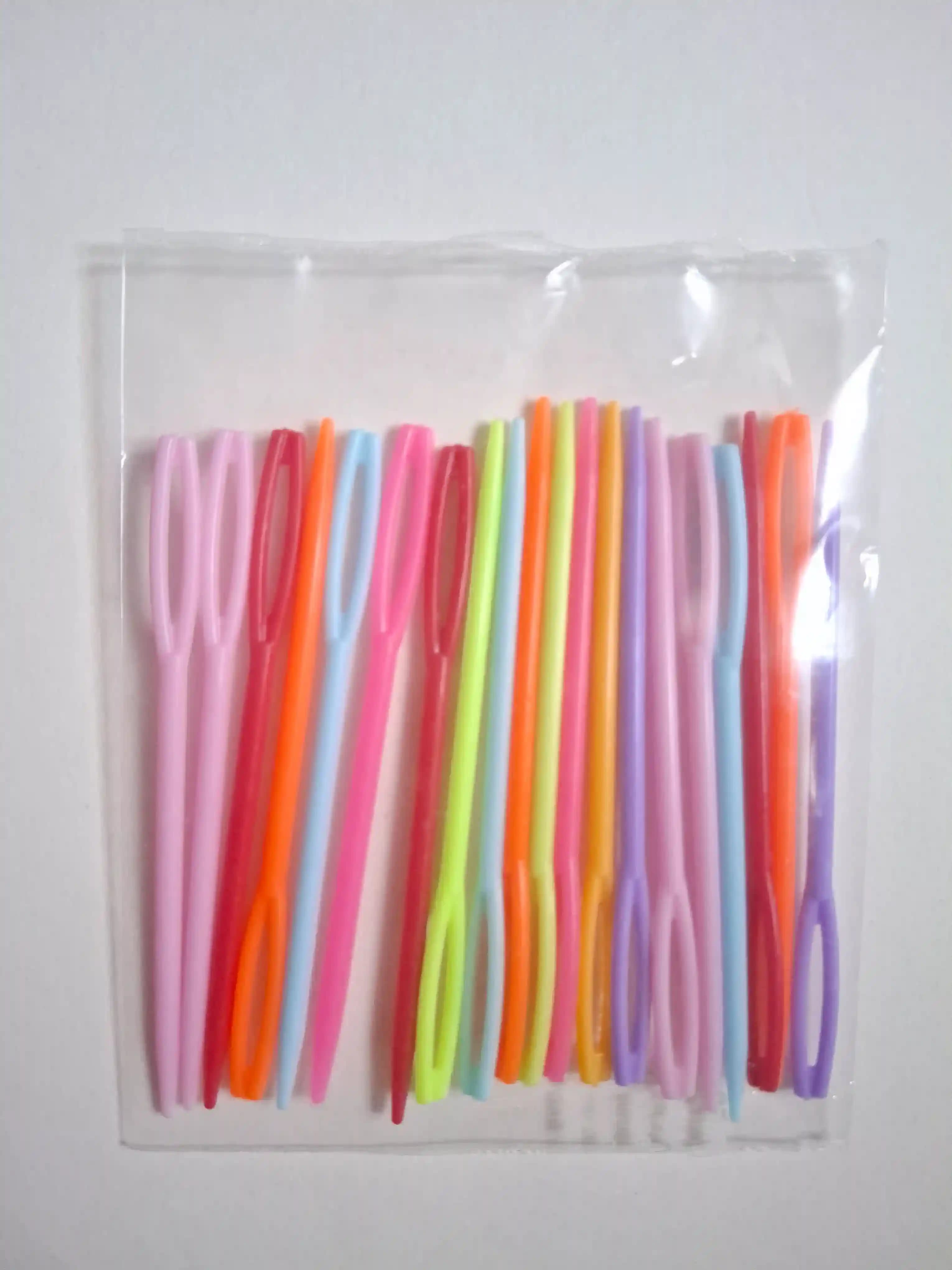 Plastic Needle (20)
